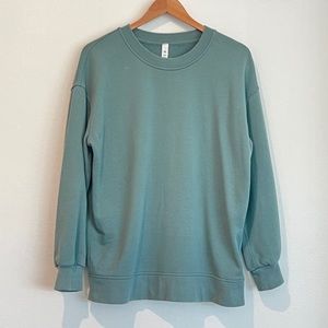 Lululemon perfectly oversized crew size 4 / Tidewater teal